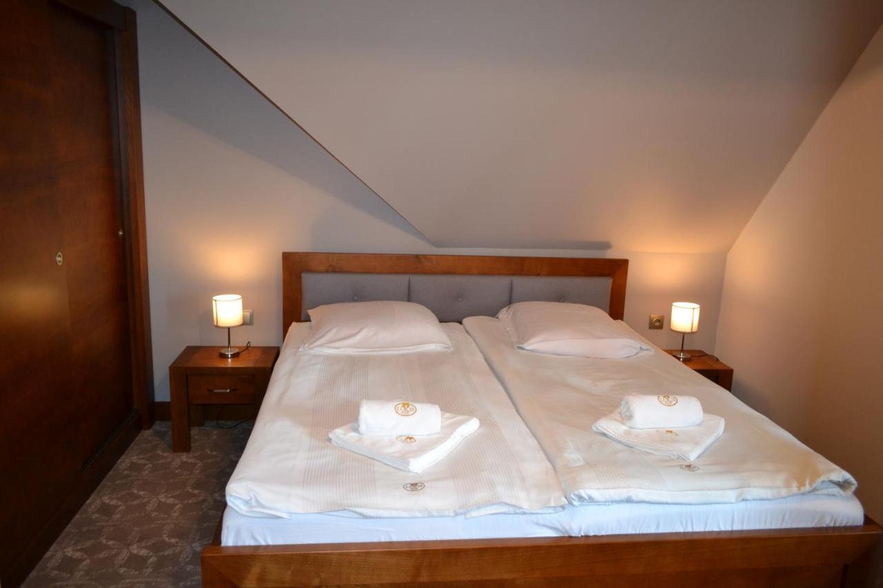 Hotel Lokis Замок Нидзица Экстерьер фото