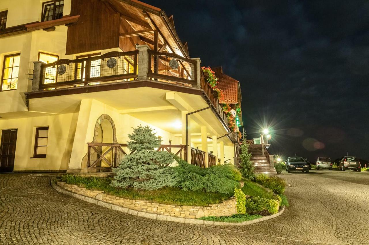Hotel Lokis Замок Нидзица Экстерьер фото